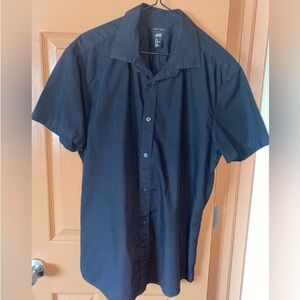 Mens Large H&M Short Sleeve Shirt